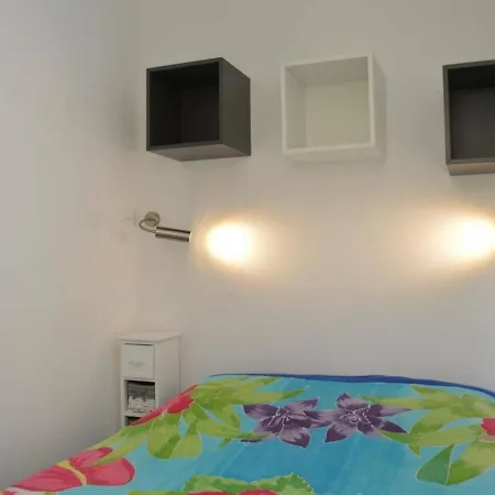 2p Renove, Clim, Wifi, Terrasse, Parking, Proche - - Fr-1-226-304 Appartement *