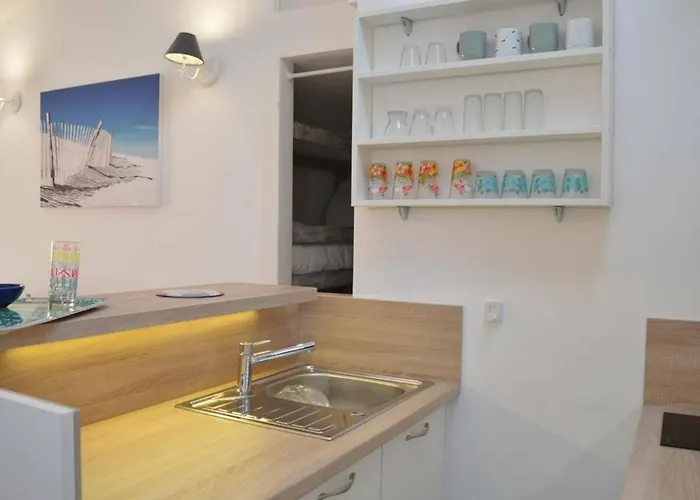 2p Rénové, Clim, Wifi, Terrasse, Parking, Proche - - Fr-1-226-304 Appartamento